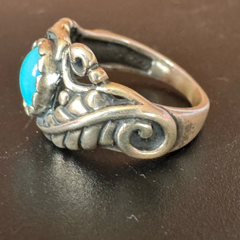 Carolyn Pollack Sterling Silver and Turquoise American West Ring